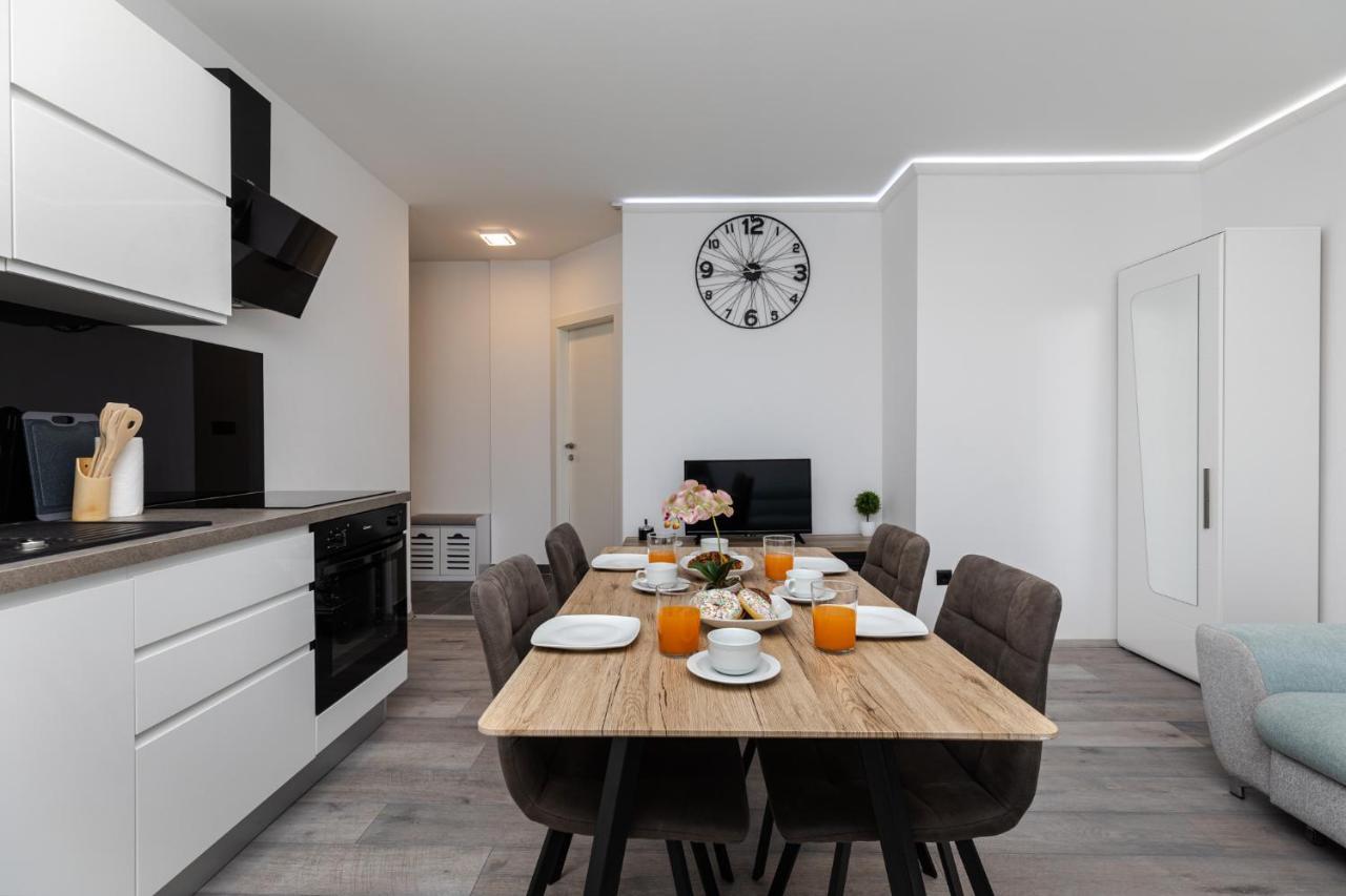 Apartment Viko Split Exterior photo