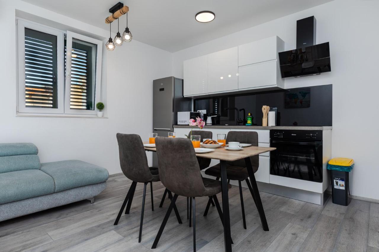 Apartment Viko Split Exterior photo